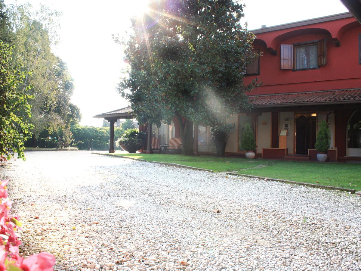 Hotel La Primula San Quirino Exterior photo